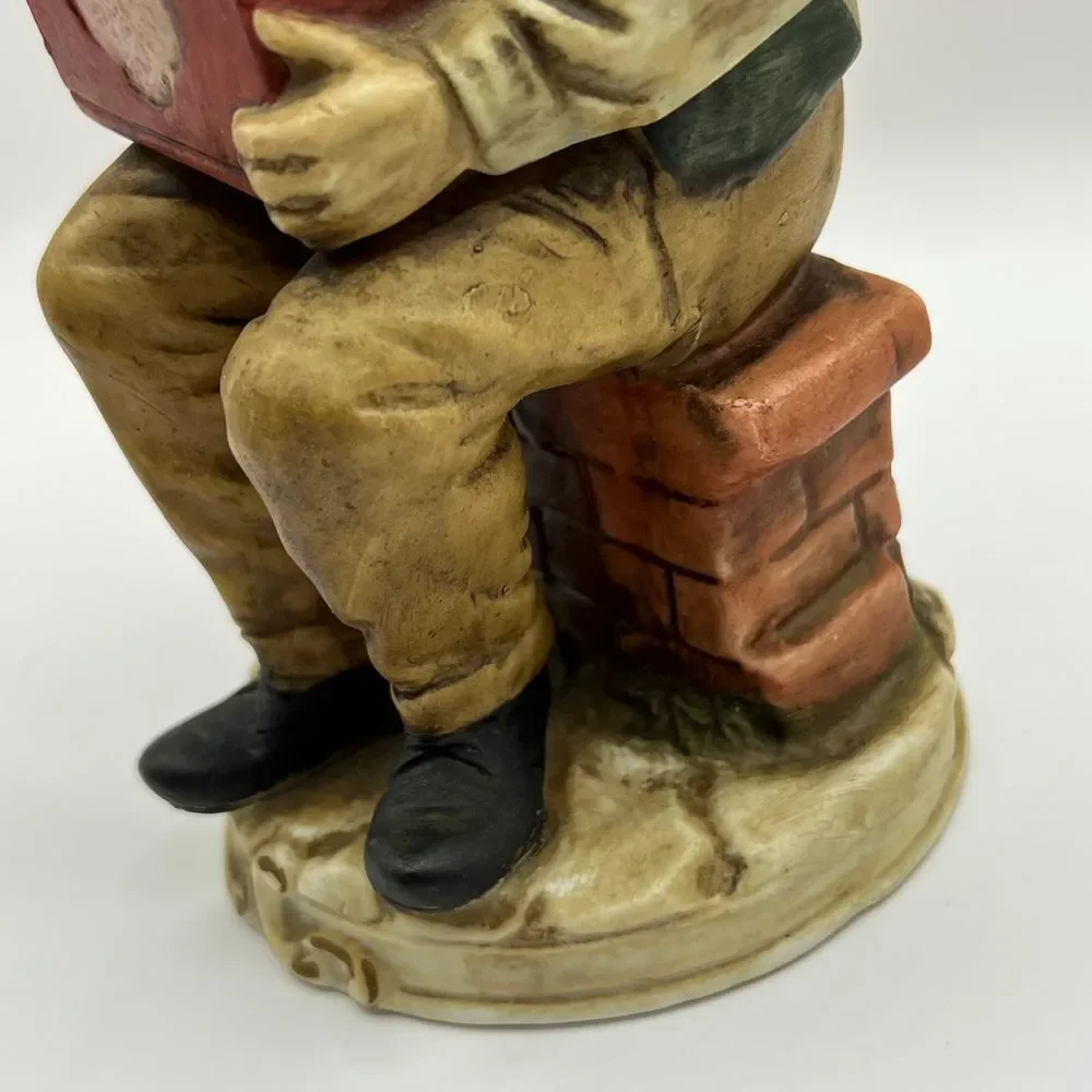 Vintage Ceramic Gentleman Figurine Music‎ Box Decorative Collectible Home Decor
